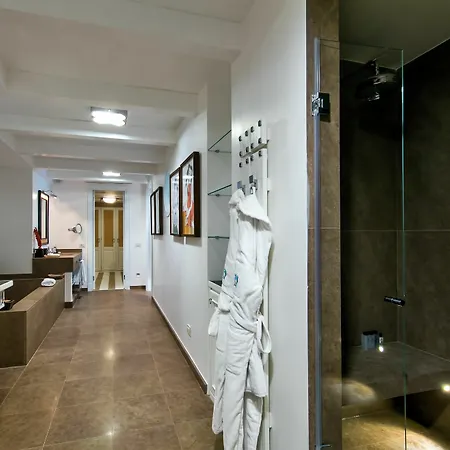 Mediterranea 5*